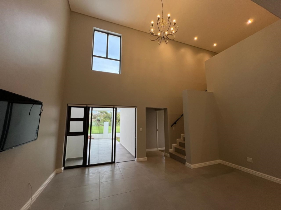 4 Bedroom Property for Sale in Croydon Gardens Estate Western Cape